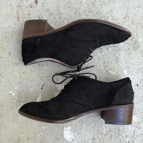 Louise et Cie Finch black leather lace shoes - Picture 2 of 11